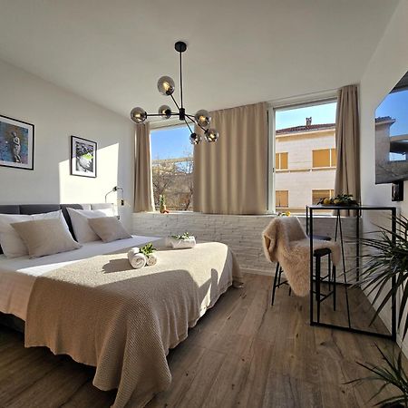 Brnistra Suites Split Bagian luar foto